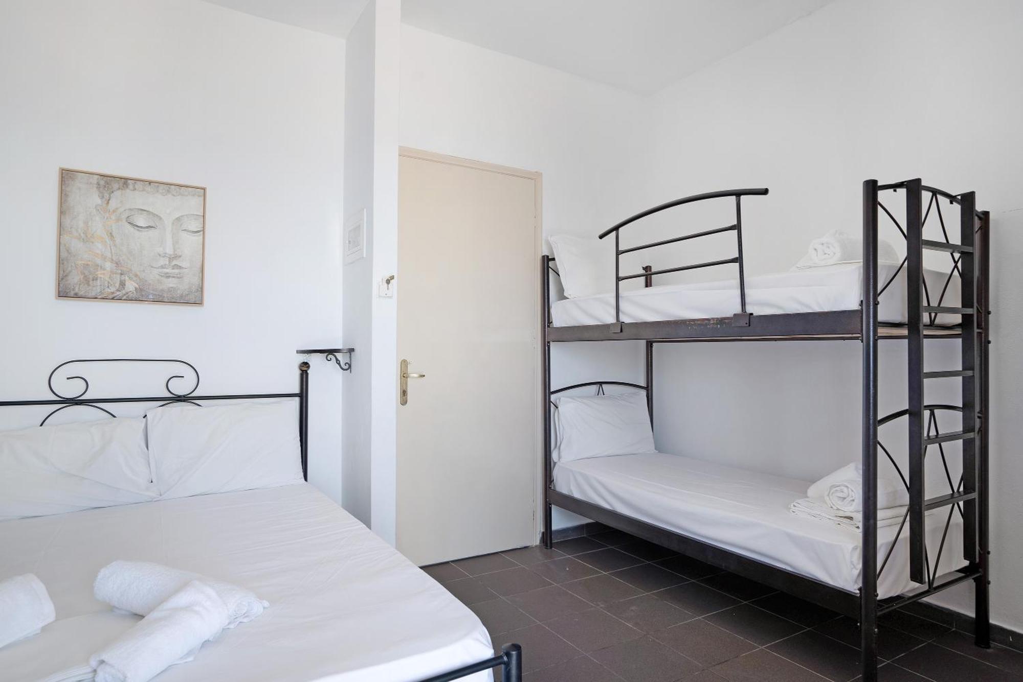 Iguana Studio 4 Preveza Luaran gambar