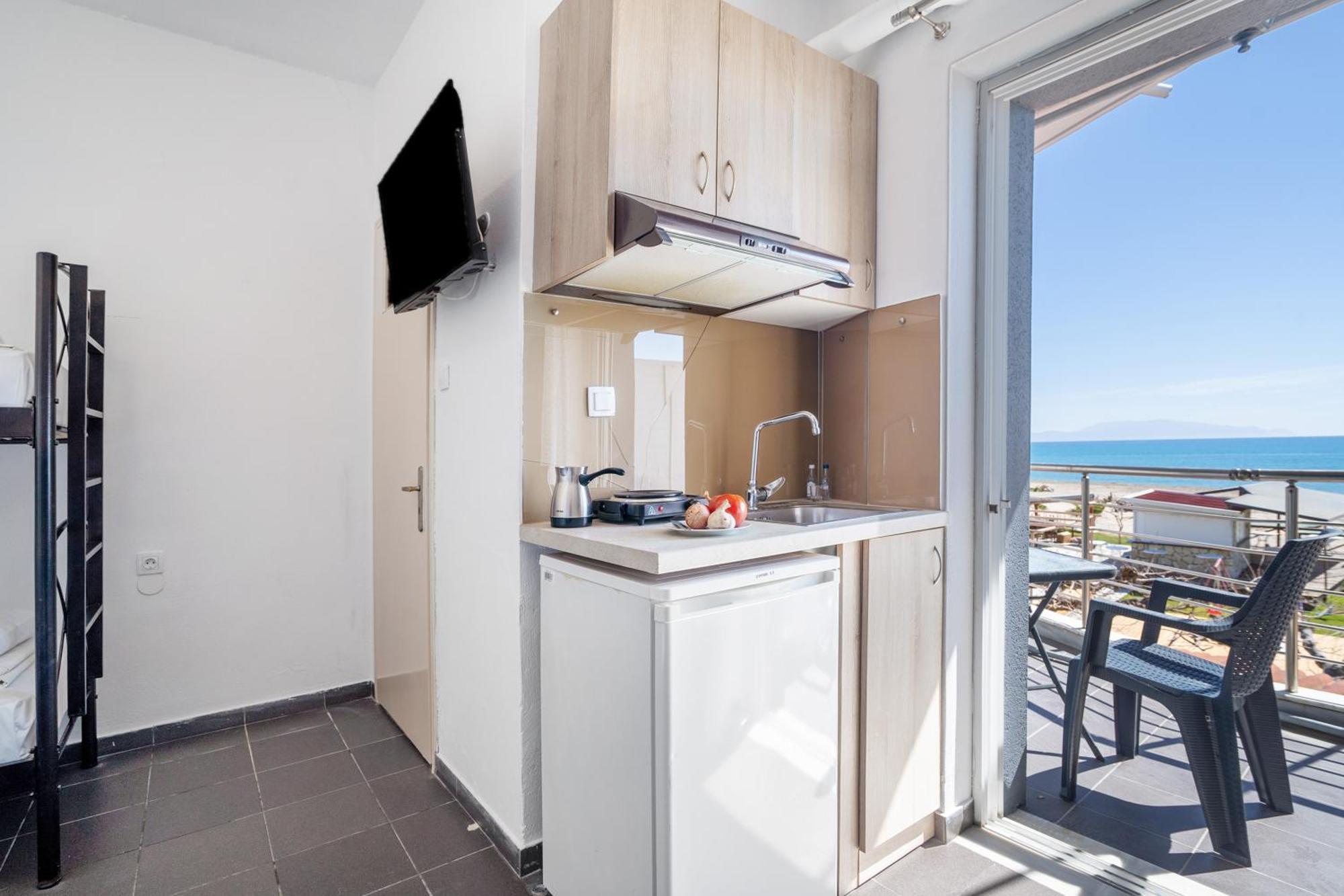 Iguana Studio 4 Preveza Luaran gambar